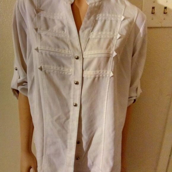 Kathy Che, White loose polyester shirt, button up - Picture 5 of 8
